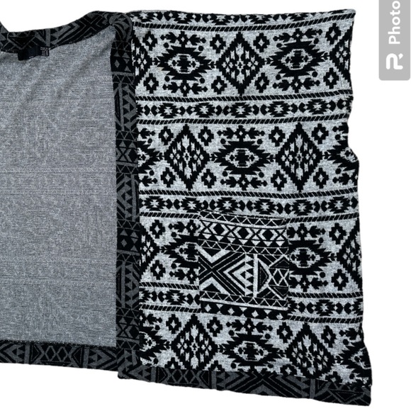 TRF by Zara Ruana Oversized Boho Southwestern Style Open Cloak Shawl Wrap Size M - Picture 4 of 12